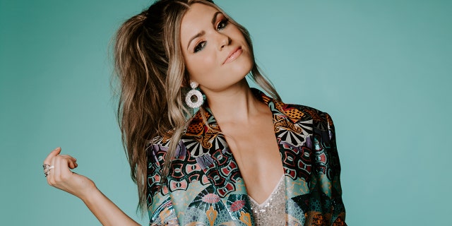 Country singer Tenille Arts performed on 'The Bachelor' in 2018, 2019 and 2020.