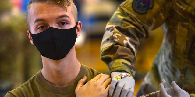 vacunas militares