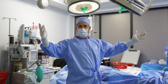 Dr. Salzhauer in his operating room in Miami.