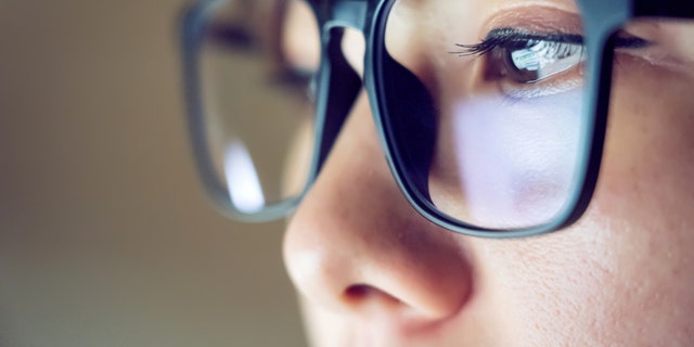 In a report published on the pre-print website medRxiv earlier this month, researchers said that those who wear glasses for at least eight hours during the day are less likely to contract the new disease because they have less frequent contact with their eyes. touch as those who do not wear.  glasses.  (iStock)