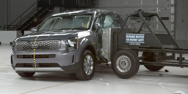 The Kia Telluride is a 2021 Top Safety Pick.