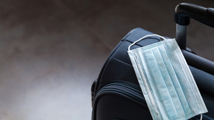 CDC issues sweeping mask mandate for travelers