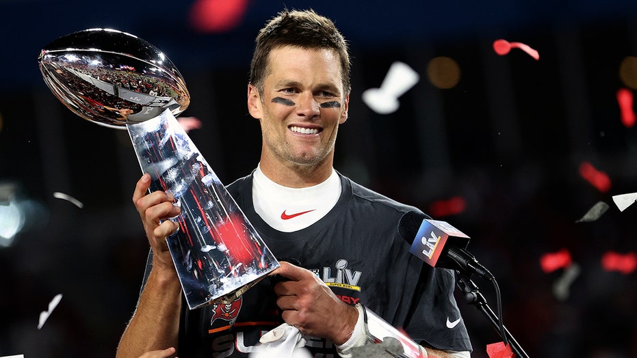 picture Tom Brady Rings Drawing tom brady s 7th super bowl ring draws