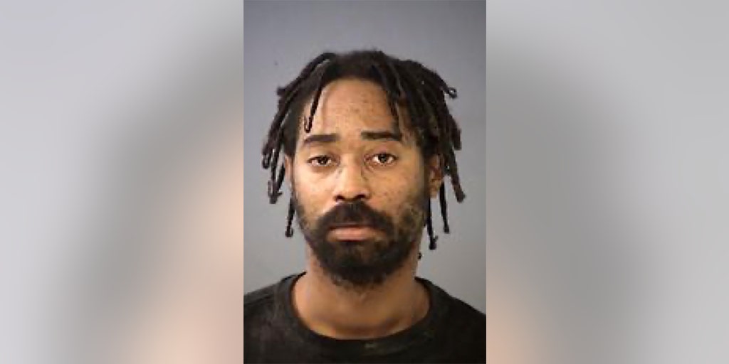 Indianapolis man allegedly killed 4 after argument over $1,400 stimulus check - Vimarsana News