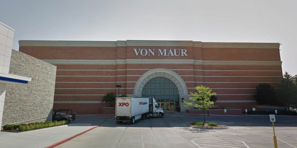 Von Maur - Westroads Mall Omaha, NE, Dblackwood