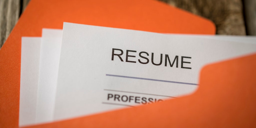 Young man with autism moves LinkedIn with candid cover letter: 'Take a chance on me' - Vimarsana News