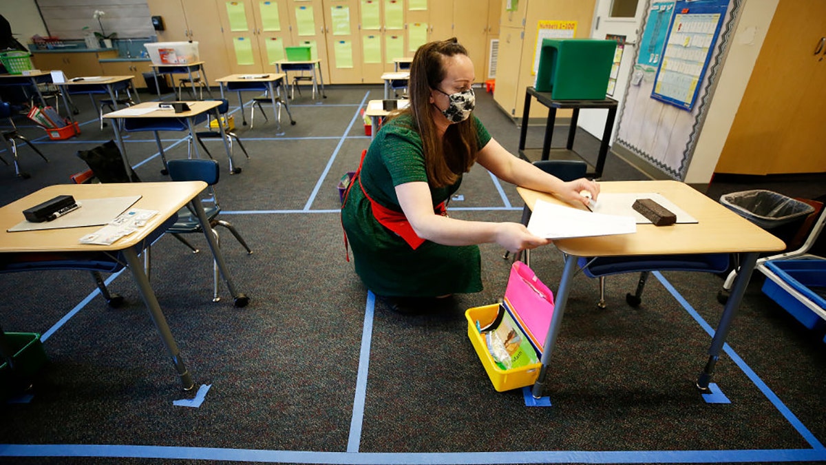Alta Vista Elementary School on Tuesday, Feb. 2, 2021, in Redondo Beach, CA. (Al Seib / Los Angeles Times via Getty Images).