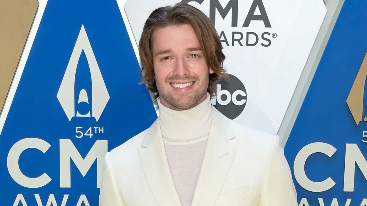 Patrick Schwarzenegger CMAs