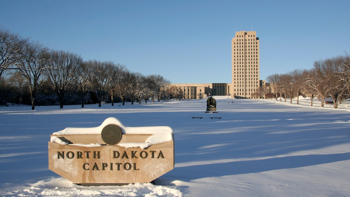 North-Dakota-capitol 