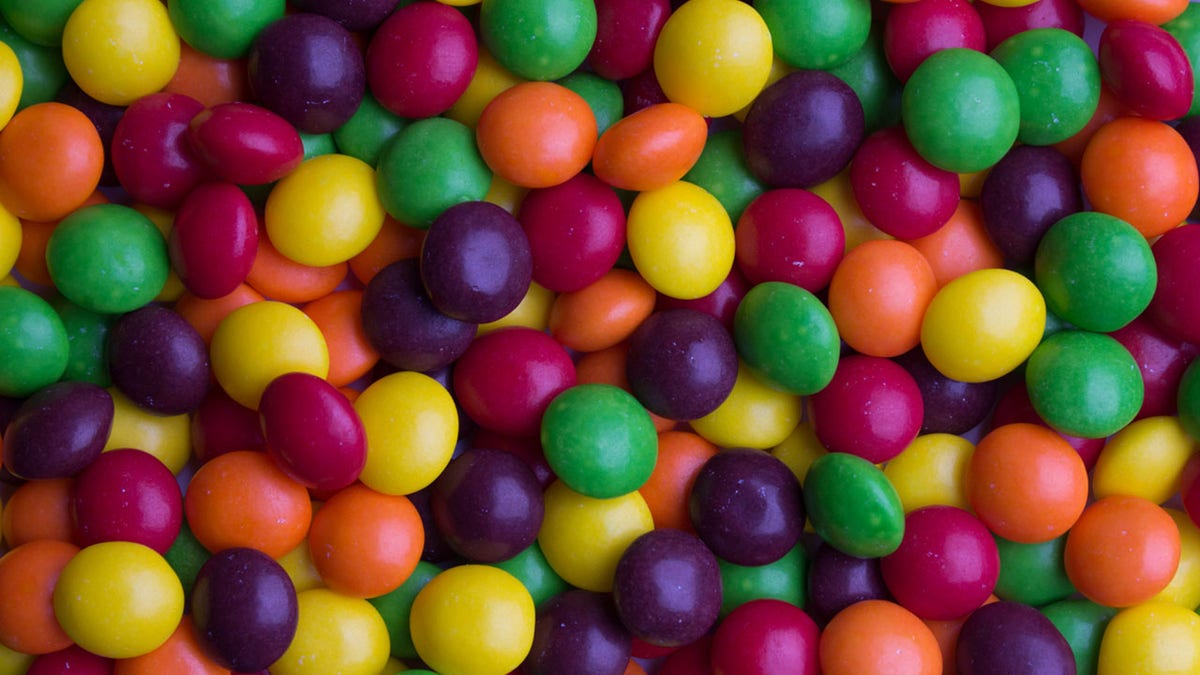 Coated multicolored candy