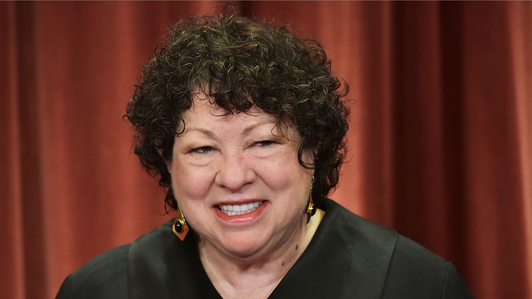 Sonia Sotomayor roasted after spreading false information about child COVID hospitalizations Sonia Sotomayor roasted after spreading false information about child COVID hospitalizations