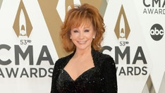 Reba McEntire to star in Lifetime holiday movie 'Christmas in Tune'