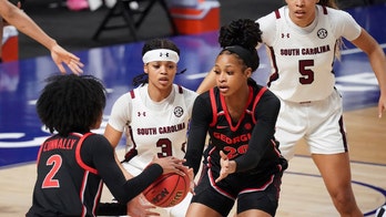 No. 7 Gamecocks win SEC Tourney 67-62 over No. 16 Georgia