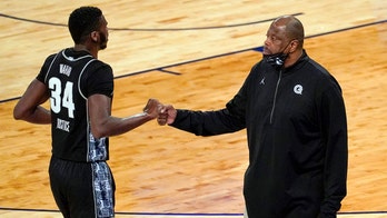 Georgetown upsets Big East top-seeded Villanova 72-71 at MSG