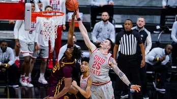 No. 9 Ohio State ends skid, holds off Minnesota 79-75