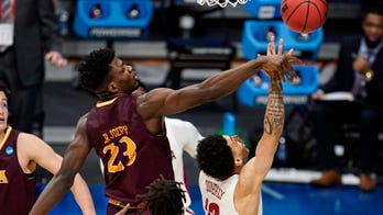 Dressed down; Alabama rolls over Pitino, Iona 68-55