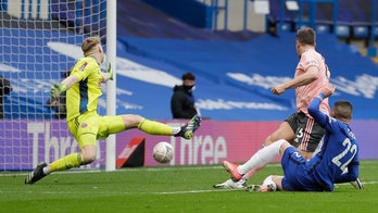 FA Cup: Leicester ousts Man United; Chelsea reaches semis