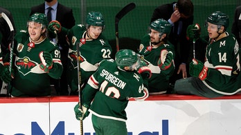 Spurgeon scores 2, Wild beat Ducks 3-2 for 10th home win