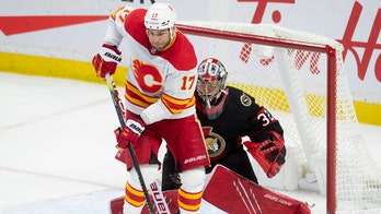 Filip Gustavsson makes 28 saves, Senators sweep Flames