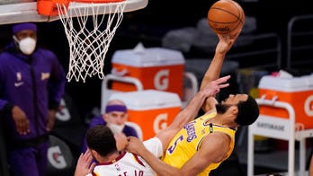 Lakers rally past Cavaliers to snap 4-game losing streak