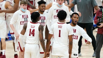 Down 15, No. 6 Alabama rallies past Tennessee in SEC semis