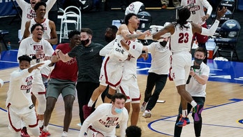 No. 6 Alabama adds another SEC title, edges LSU at tourney