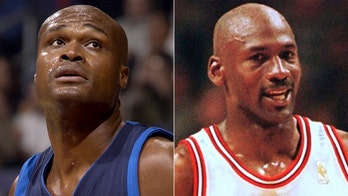 Michael Jordan's comeback press conference was postponed due to insane gambling story, Antoine Walker says