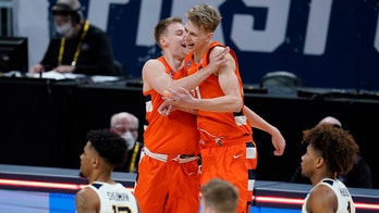 Buddy Boeheim gets dad back to Sweet 16 as Syracuse tops WVU