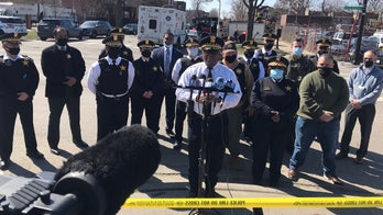 Chicago crime: 25 shot, including 10-year-old boy and police officer, during weekend bloodshed