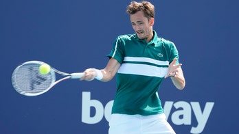 Hobbled Daniil Medvedev limps to 3rd-round win at Miami Open