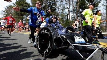 Dick Hoyt, who pushed son in multiple Boston Marathons, dies