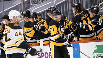 Malkin records 1,100th NHL point, leads Pens to win