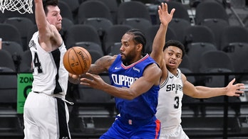 Leonard, Clippers dominate Spurs for 3rd straight victory