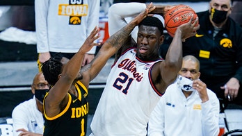 No. 3 Illinois gets past No. 5 Iowa, into Big Ten title game