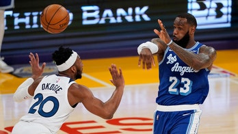 LeBron gets 99th triple-double, Lakers rout Wolves 137-121