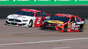 Martin Truex Jr. picks up Instacart 500 victory at Phoenix Raceway