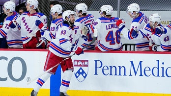 Zibanejad has 3 goals, 3 assists in Rangers' rout of Flyers