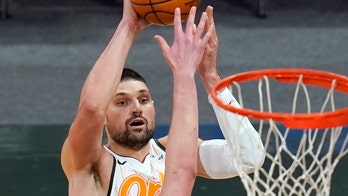 Vucevic being traded by Magic to Bulls