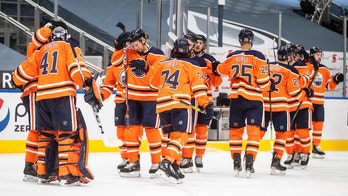 Draisaitl gets hat trick as Oilers beat Senators 7-1