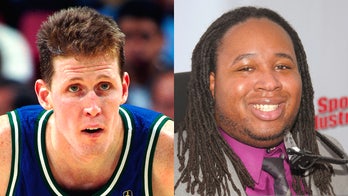 Paralyzed ex-NBA star Shawn Bradley gets advice from former college football player Eric LeGrand