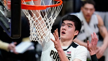 Edey helps No. 23 Purdue hold off No. 25 Wisconsin 73-69