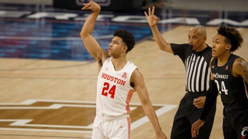 No. 7 Houston takes AAC tourney with 91-54 win over Cincy