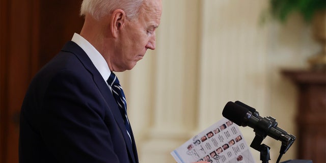 El presidente Joe Biden habla durante la primera conferencia de prensa oficial de su presidencia en el East Room de la Casa Blanca en Washington, DC el jueves 25 de marzo de 2021 (Foto de Oliver Contreras / Sipa USA) 