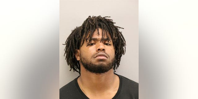 Jhaimeek Kerion Carter, 18. (Virginia Beach Sheriff's Office)