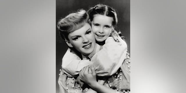 Actress Judy Garland and Margaret O'Brien in a scene from the movie "Meet Me in St. Louis."