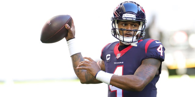 Deshaun Watson #4 of the Houston Texans in action against the Tennessee Titans during a game at NRG Stadium on January 03, 2021, in Houston, Texas. (Photo by Carmen Mandato/Getty Images)