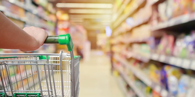 Surprise, surprise: Most supermarket shoppers agree that blocking the aisle is super annoying. 5 most annoying supermarket behaviors, stay informed about food shopping, follow News Without Politics, NWP, best non political news source today