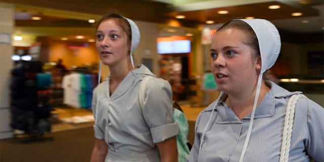 Rosanna (left) and Maureen claimed they have never been inside an airport.