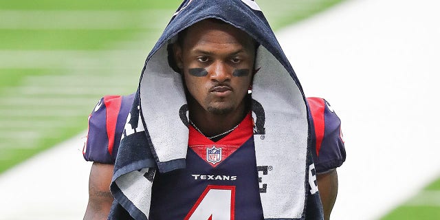 HOUSTON, TEXAS - OCTOBER 04: Deshaun Watson #4 of the Houston Texans walks to the locker room at halftime against the Minnesota Vikings at NRG Stadium on October 04, 2020 in Houston, Texas. (Photo by Bob Levey/Getty Images)