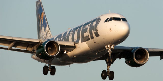 A Frontier Airlines Airbus A319 plane.